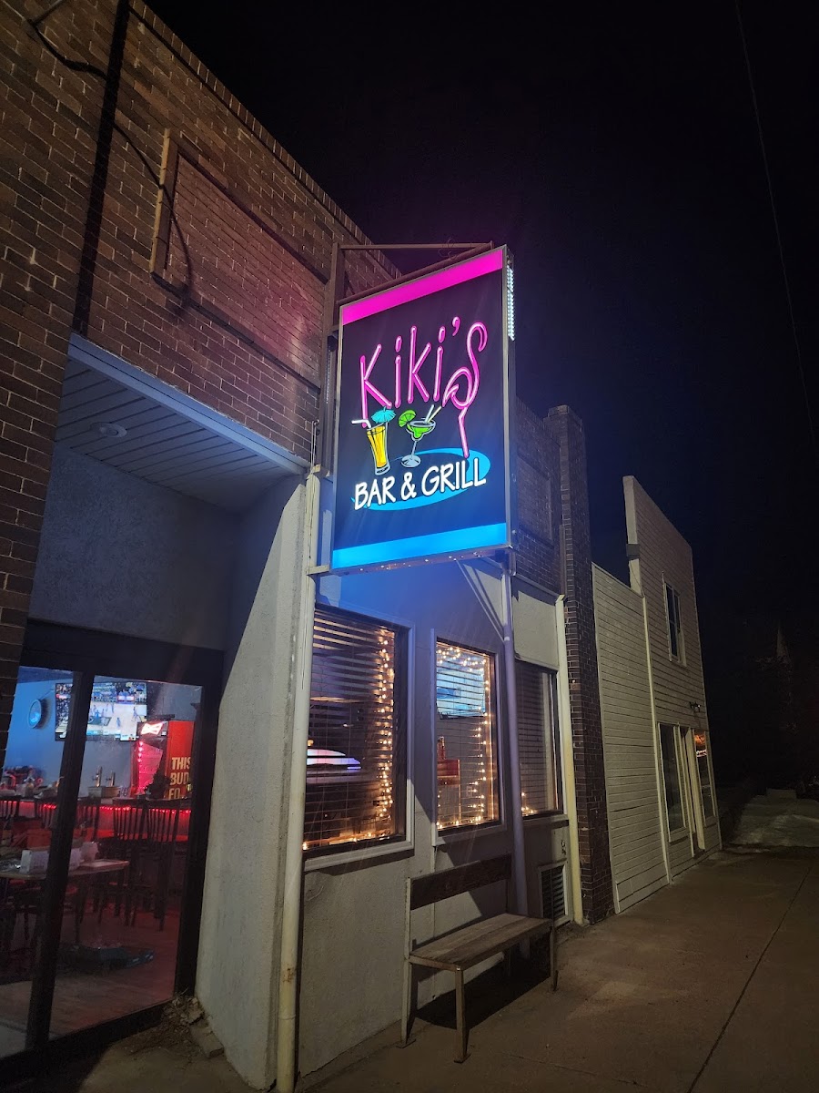 Kiki's Bar & Grill