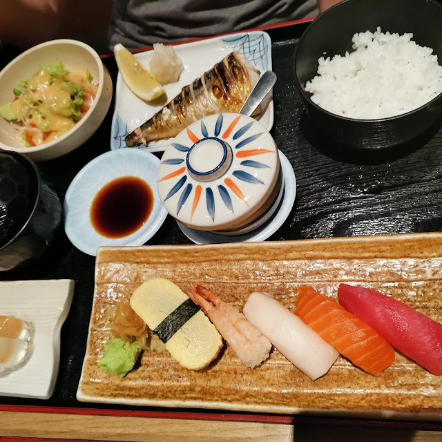 Saba Shioyaki To Hiyayakko Set