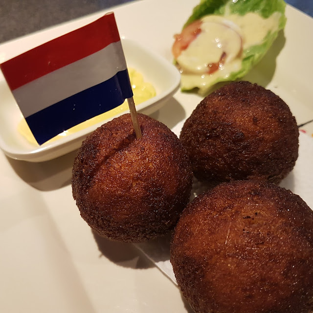 Dutch Bitterballen