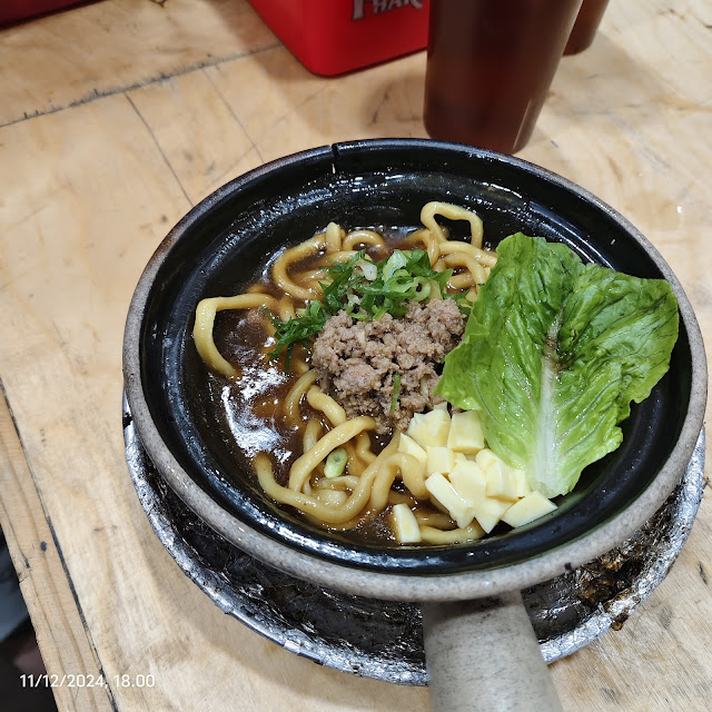Babi Biasa Mie Claypot