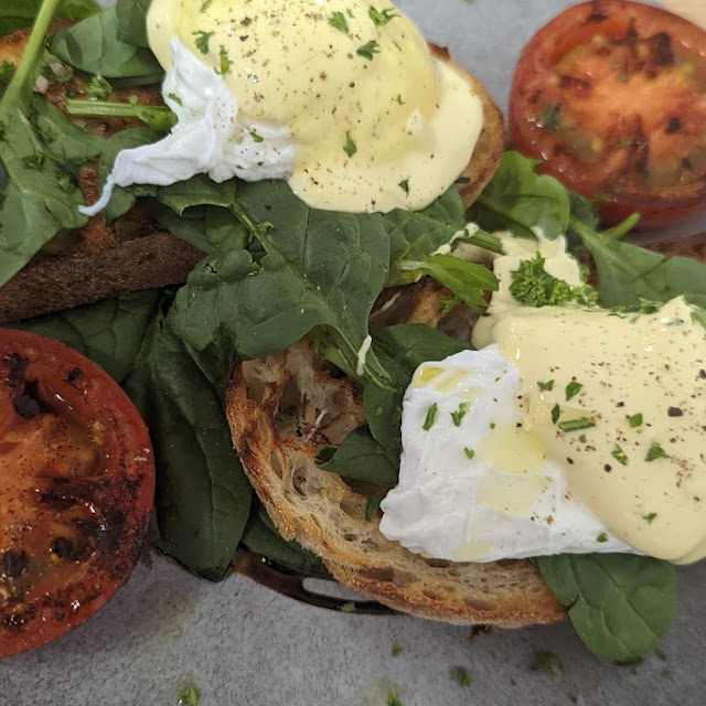 Eggs Benedict