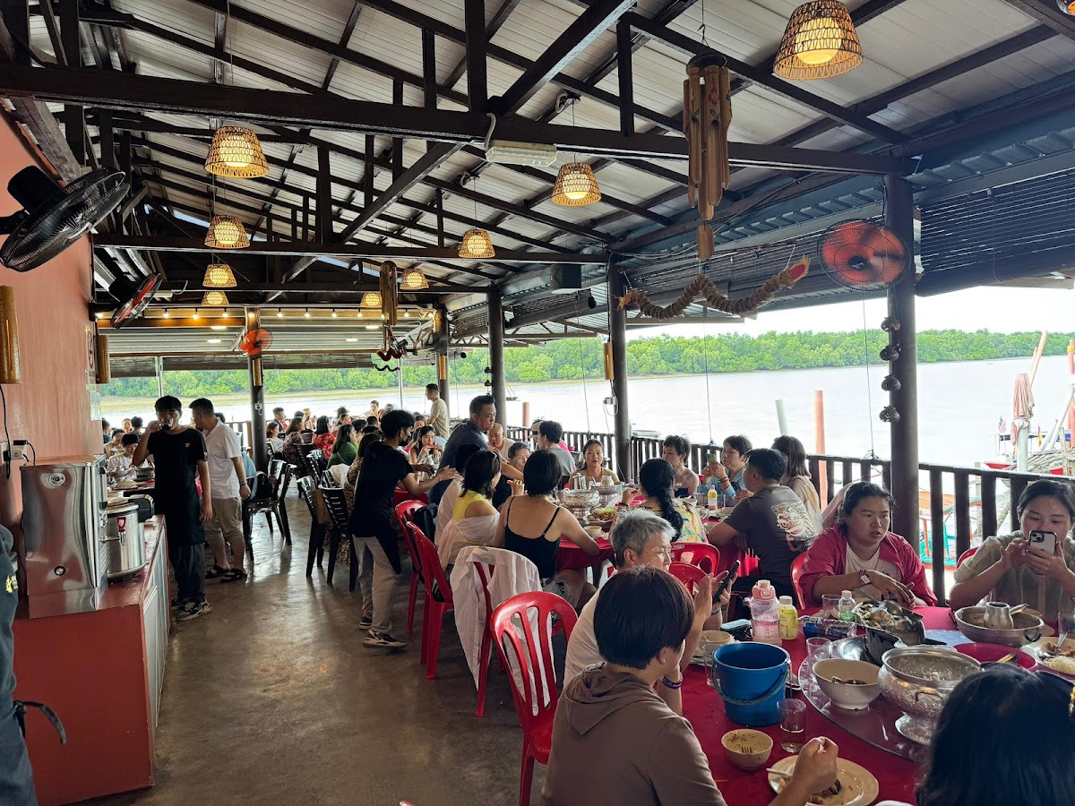 Kinnaree Thai Restaurant 泰国餐馆