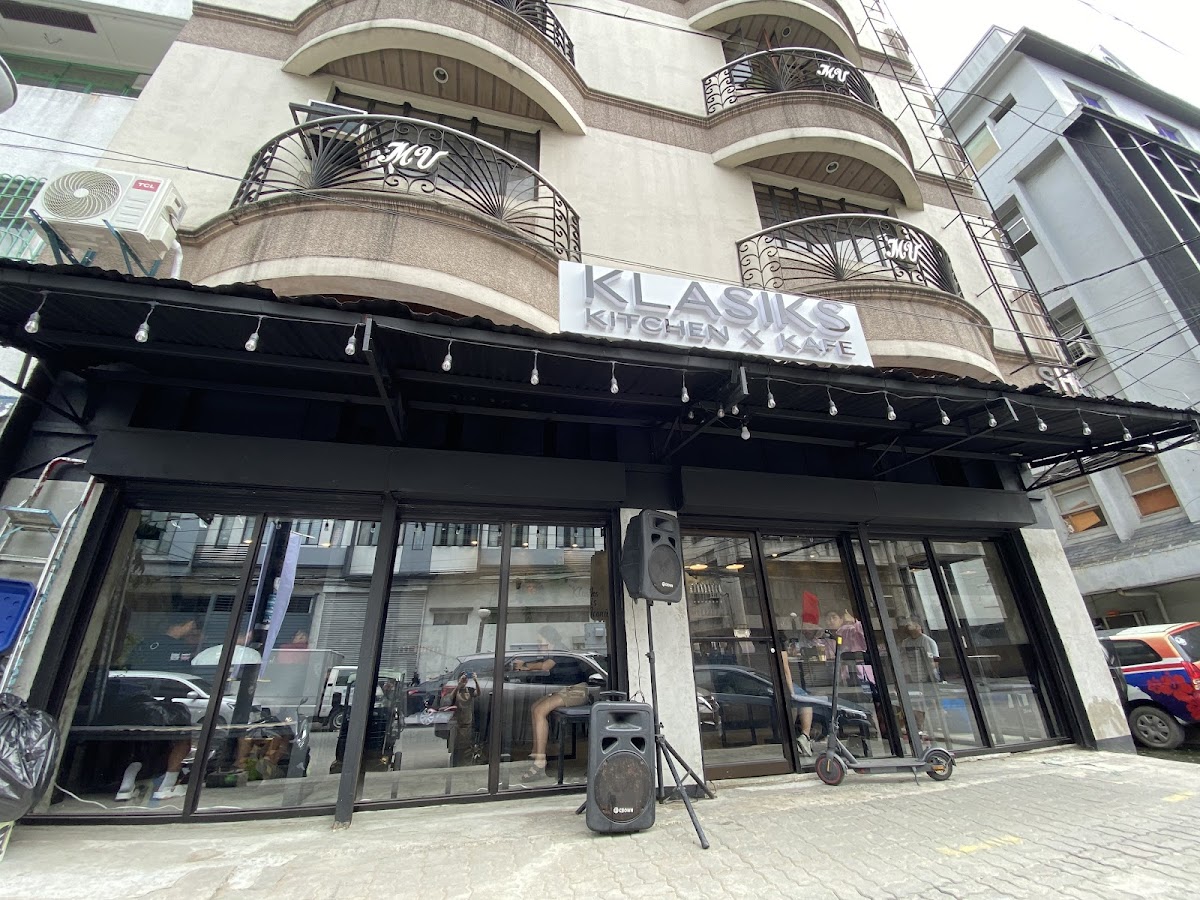 Klasiks Kitchen x Kafe