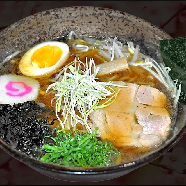 Pratos Quentes da Culinária Japonesa Lamen Ramen E Karê Curry