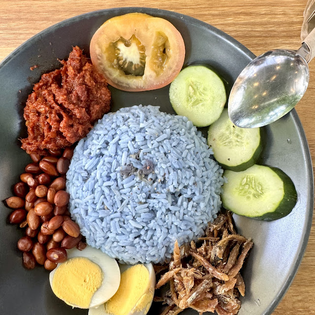 Nasi Lemak Kerabu Biasa