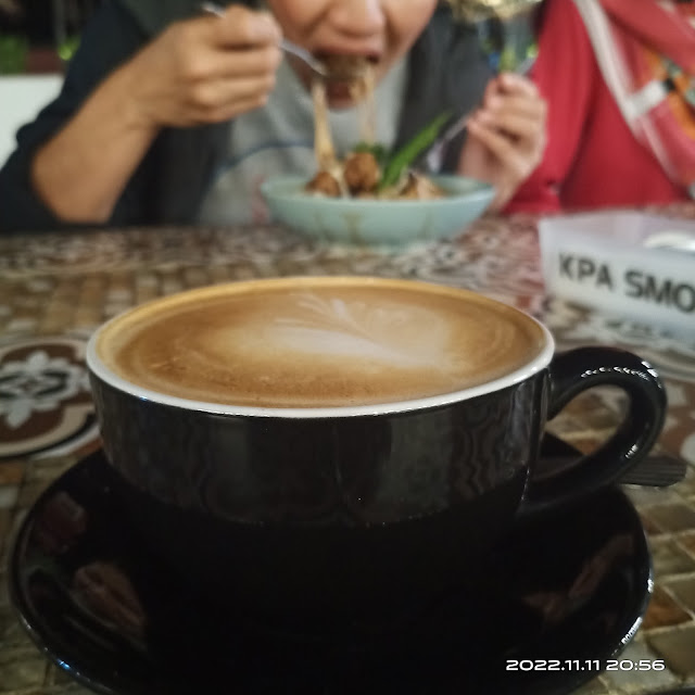 Cafe Late Padu