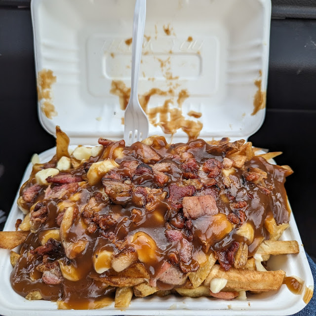 Large Bacon Poutine