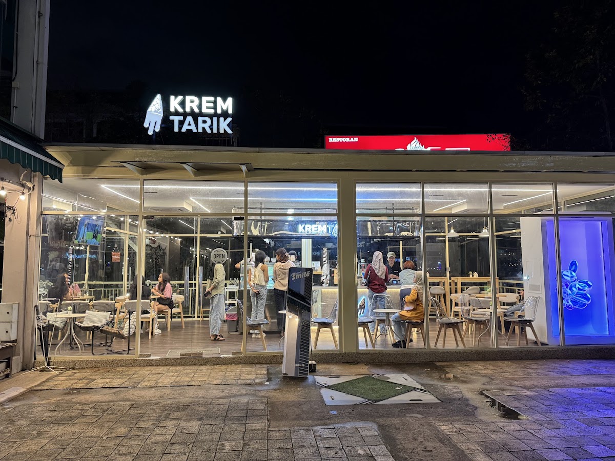 Krem Tarik Ice-cream Cafe