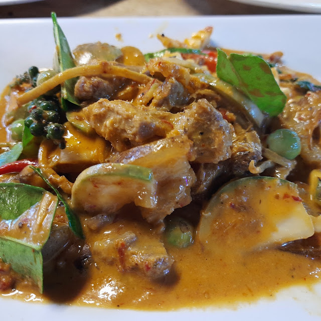 ผัดเผ็ดหมูป่า