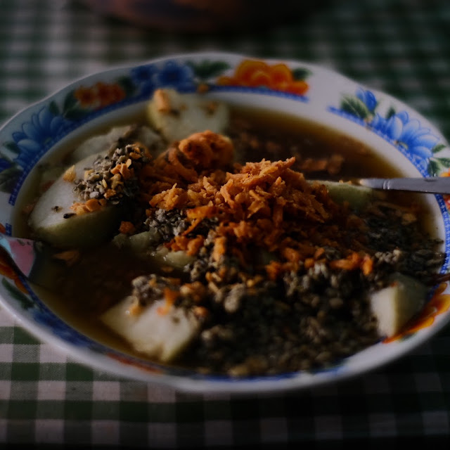 Lontong Kupang