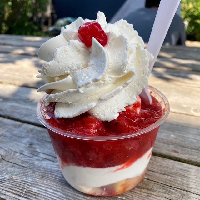 Strawberry Shortcake Sundaes