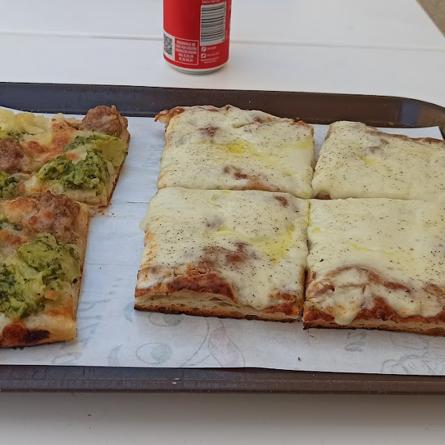Cacio E Pepe E Broccoli E Salsiccia
