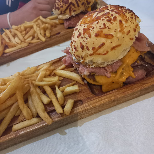 Hamburguesas Con Papas