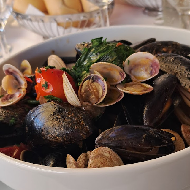 Cozze E Vongole In Zuppa