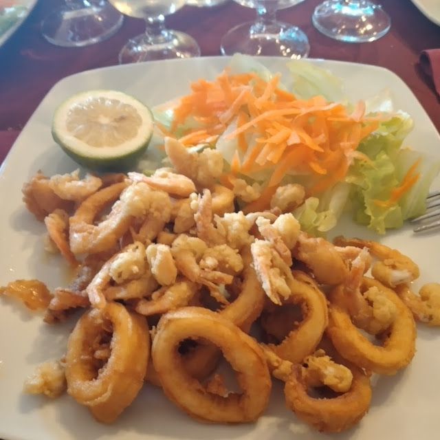 Anelli Di Calamari Fritti Con Gamberi