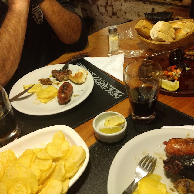 Parrillada Para Dos Con Papas Españolas