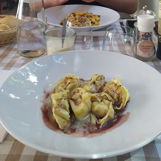 Tortelloni Al Brasato Con Riduzione All'amarone