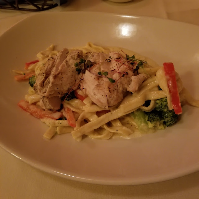 Fettuccine Alfredo with Chicken
