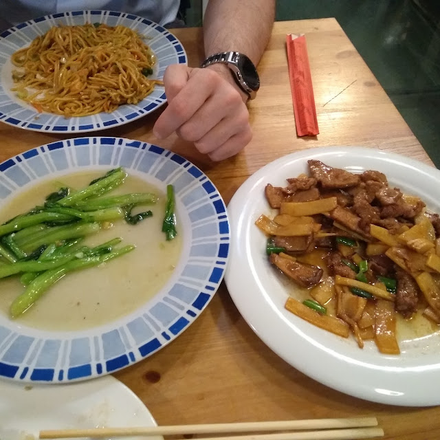 Verdure Cinesi Manzo Con Funghi E Bambù Udon