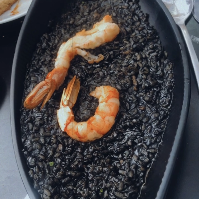 Arroz Negro Con Alioli