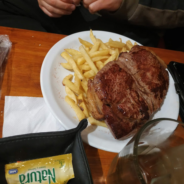 Bife de Chorizo Con Papas