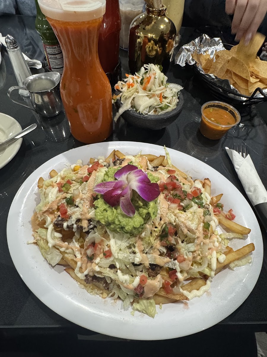 La Fe Pupuseria & Restaurant