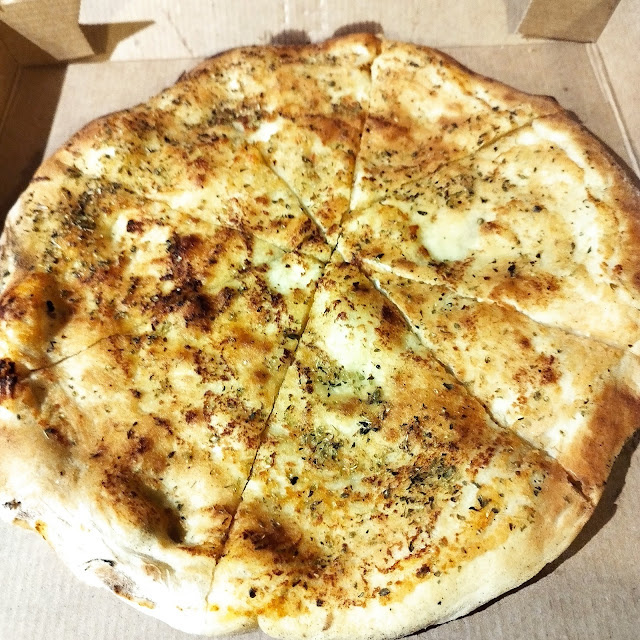Garlic Pizza