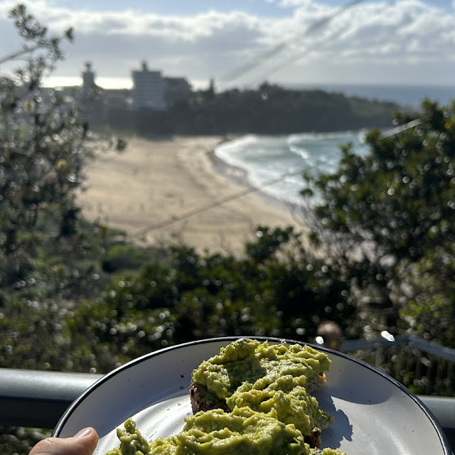 La Loca Pesto Crushed Avocado