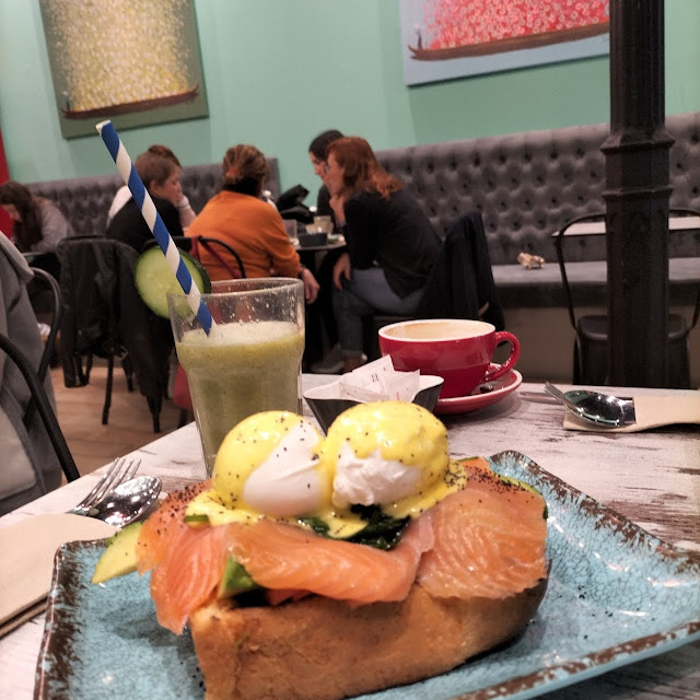Huevos Benedictinos