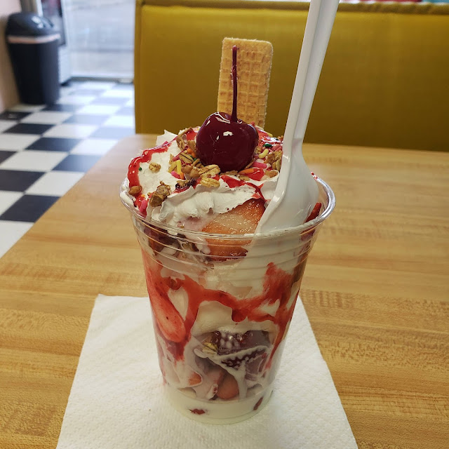 Strawberries and Creme