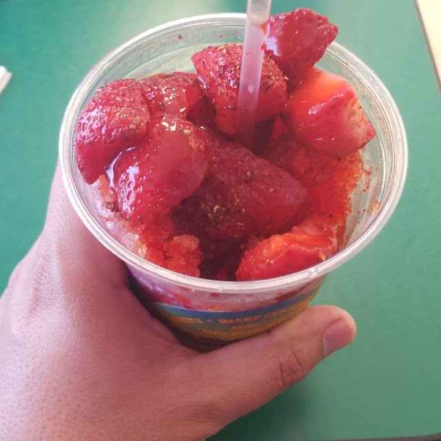 Chamofresa Spicy Snow Cone with Strawberries