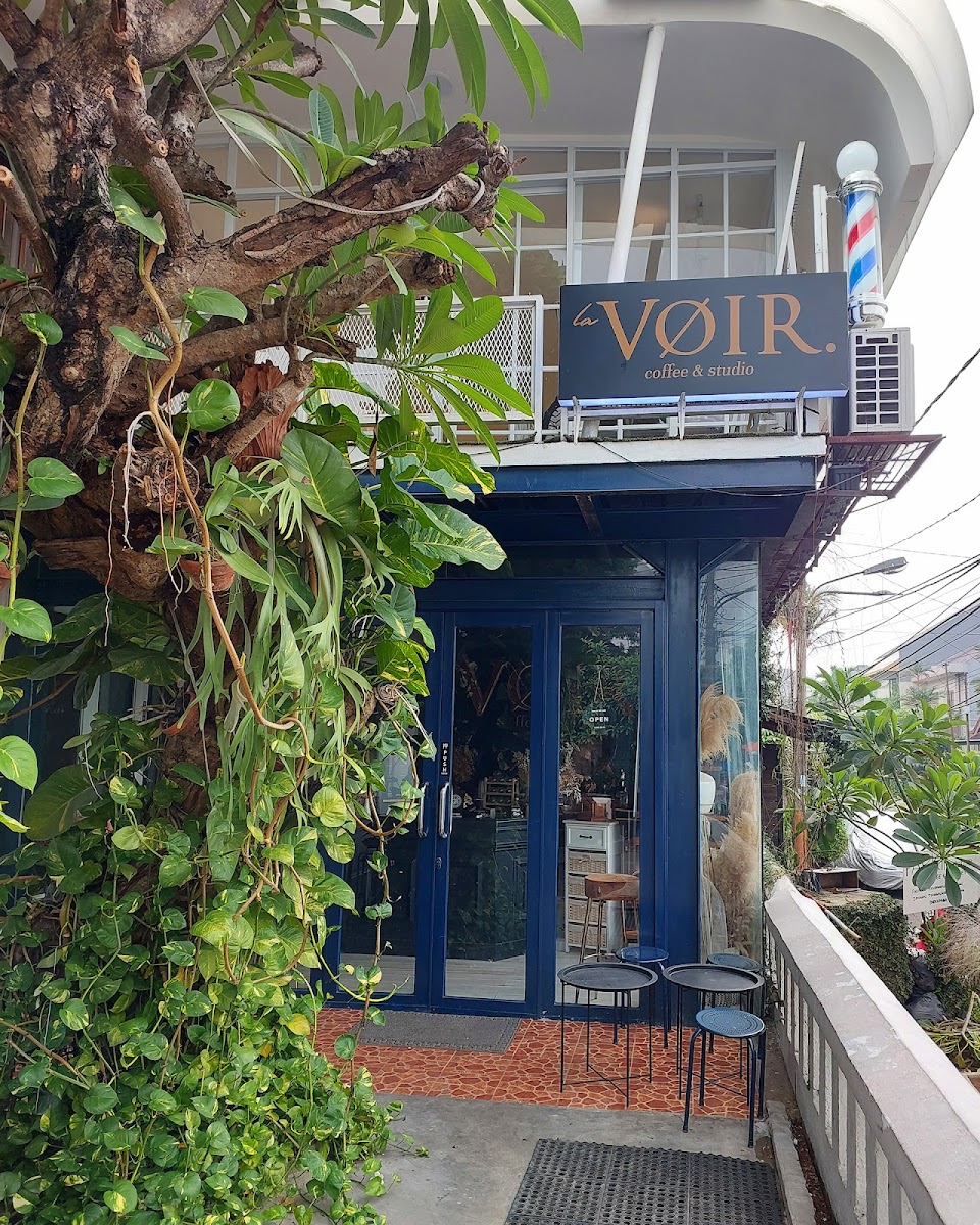 La Voir Coffee & Studio