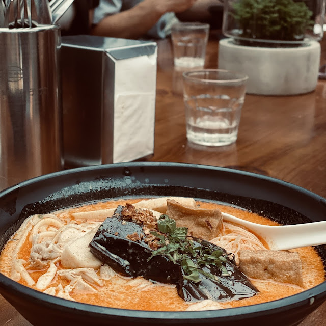 Chicken Laksa 鸡拉萨