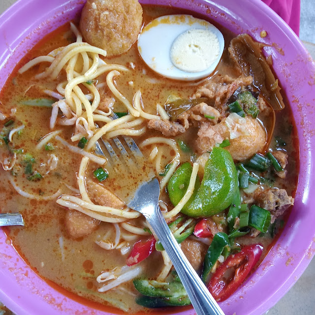 Mee Kari