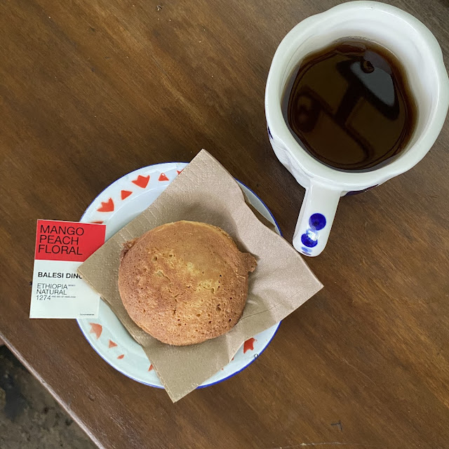 Apem Beras Dan Kopi Filter