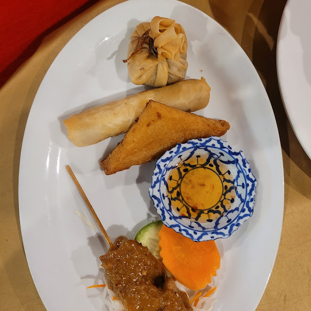 Mixed Entree Chicken Satay