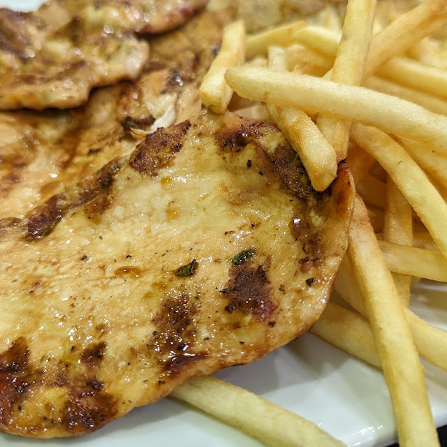 Pechuga a La Parrilla Grilled Chicken