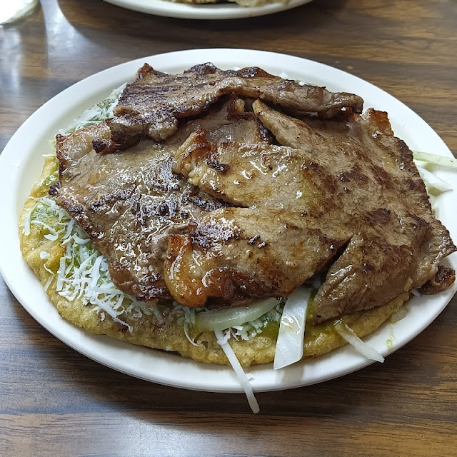 Memela Con Bistec