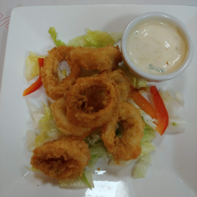 Fried Calamari with Spicy Mayo