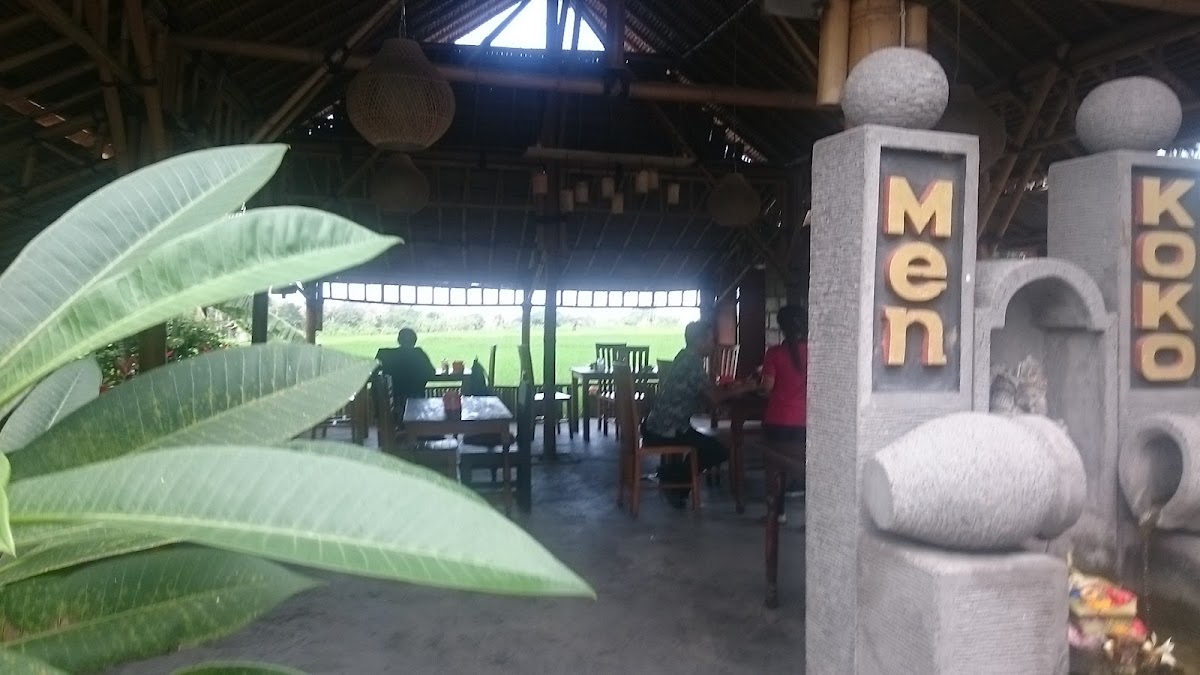 Lawar Kuwir Men Koko