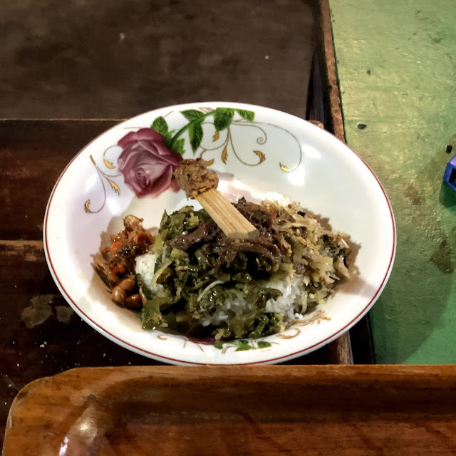 Nasi Lawar Kuwir Campur