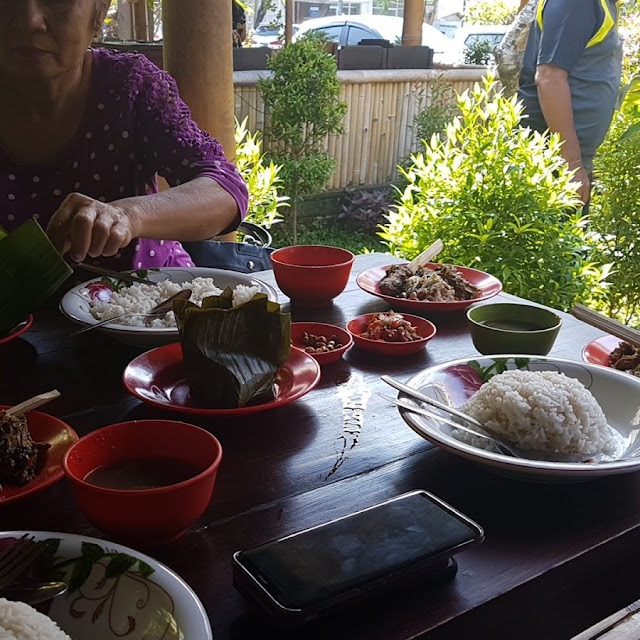 Lawar Komplit