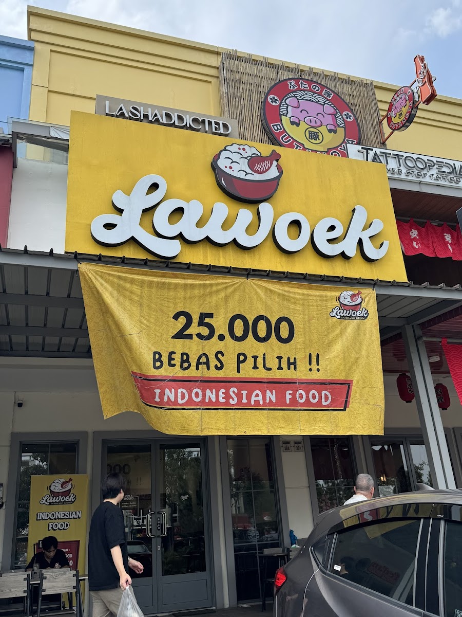 Lawoek Gading Serpong