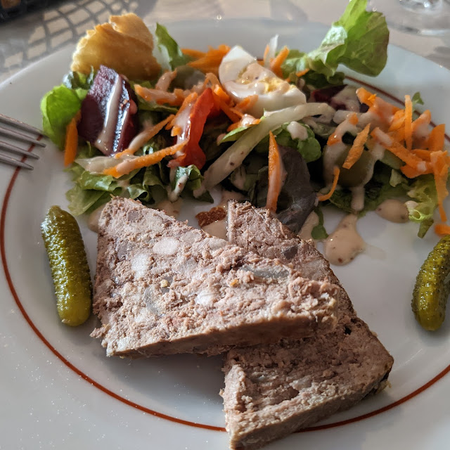 Terrine de Campagne Au Poivre