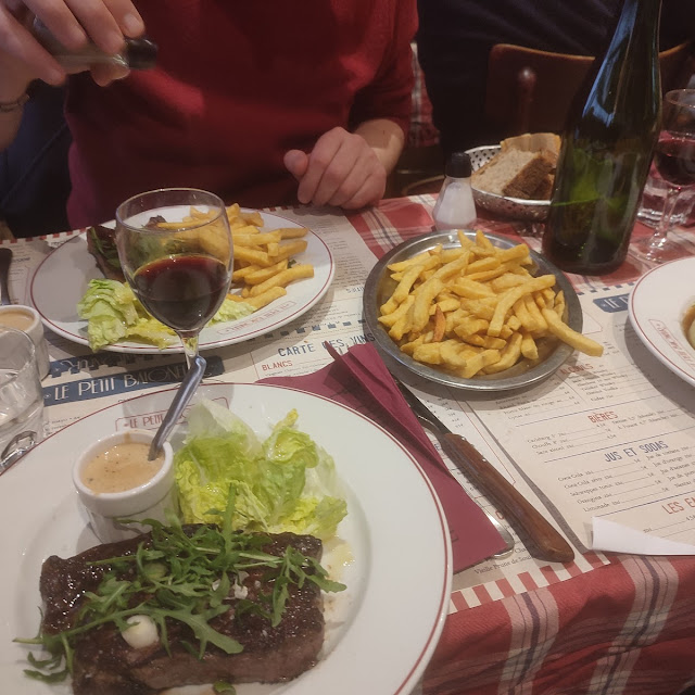 Faux-filet de Boef Poule 300g Sauce Poivre Et Frites Maison