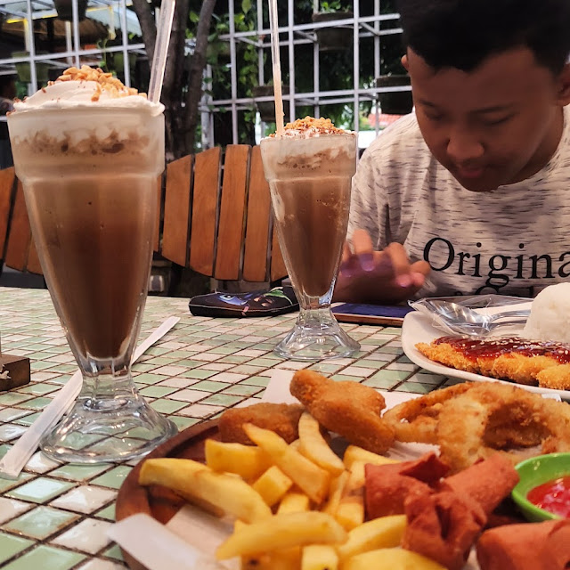 Legend Coffee with Milk