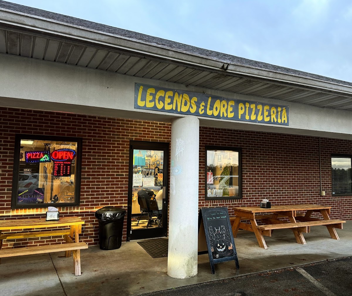 Legends & Lore Pizzeria