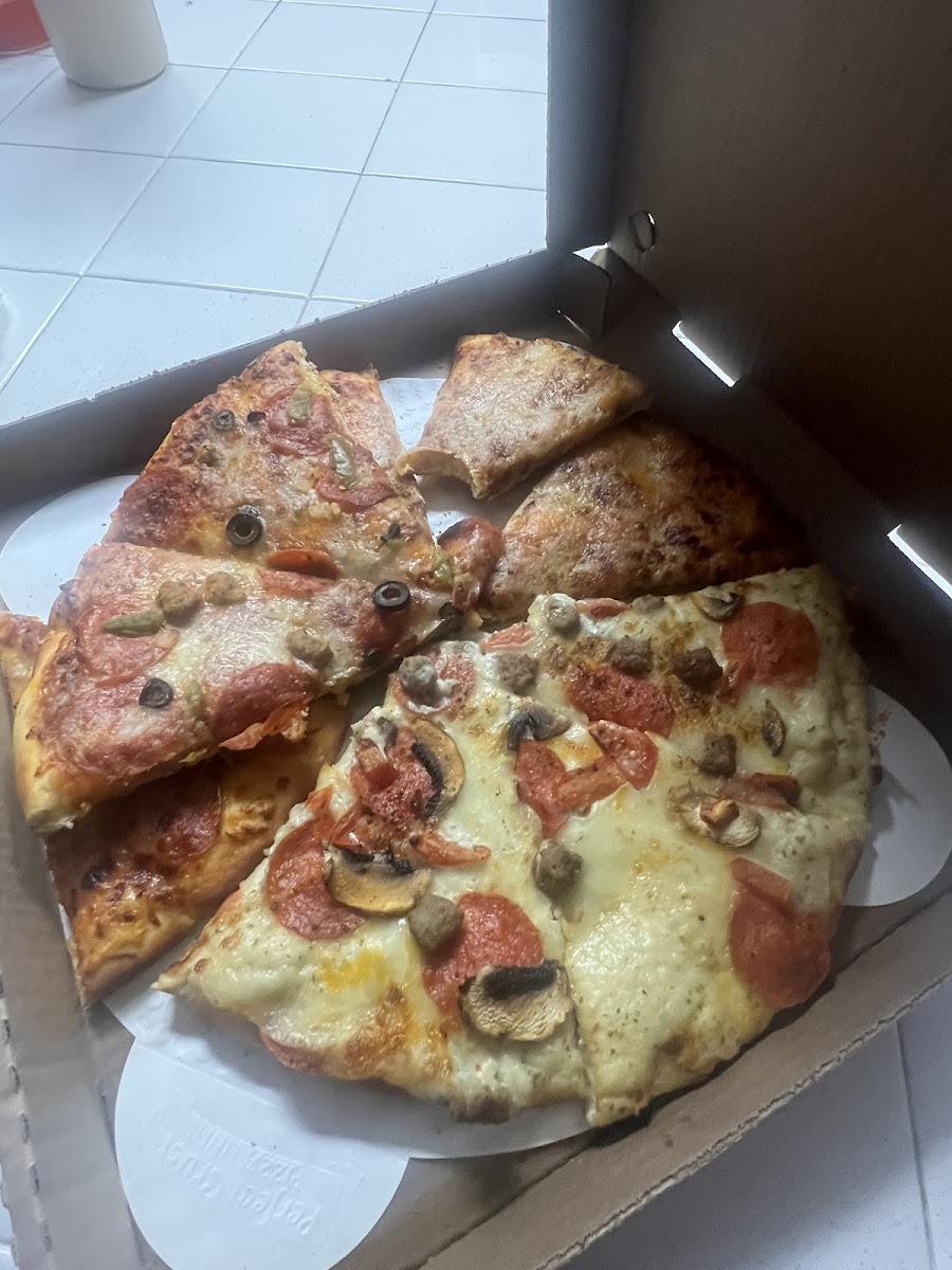Leonardi's Pizza
