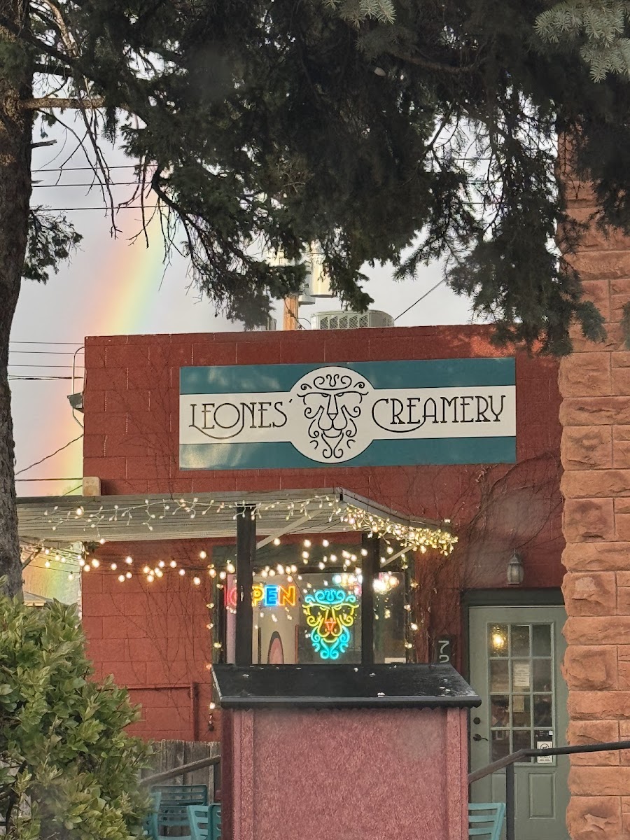 Leones' Creamery