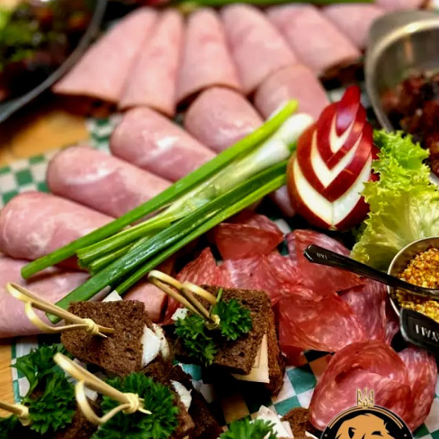 Viandes Assortis Tranchées Froide Assorted Meat Cold Cuts
